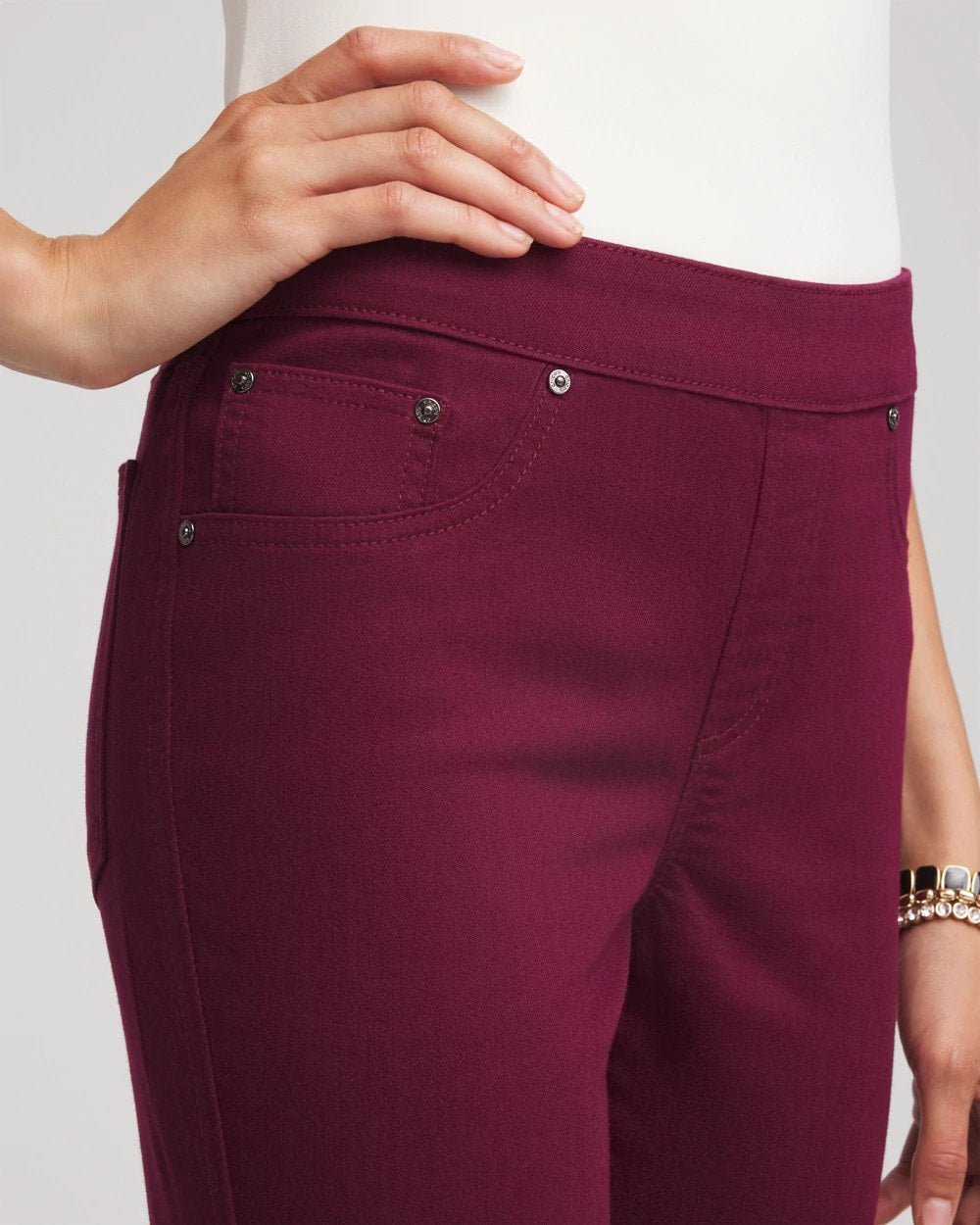 Chico's Women | Modern Pull-On Ankle Jeggings DEEP CHIANTI