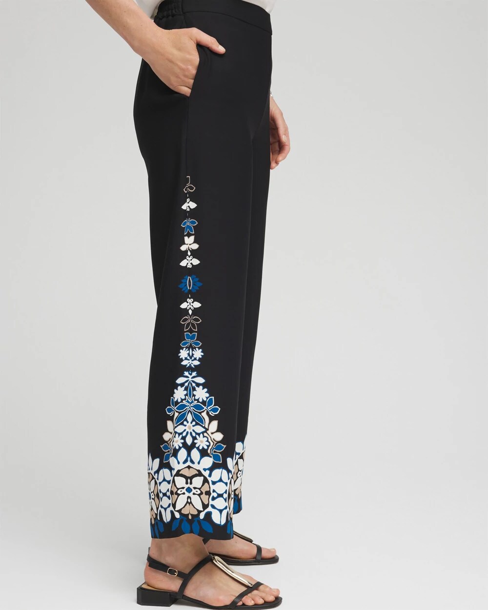 Chico's Women | Placed Floral Print Soft Cropped Pants BLACK