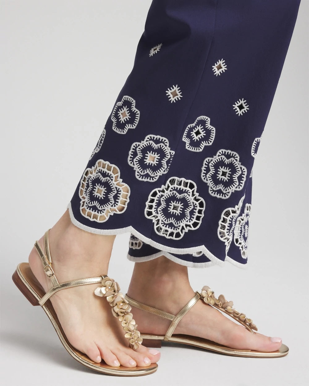 Chico's Women | Petite Brigitte™ 180 Embroidered Wide-Leg Cropped Pants PASSPORT BLUE