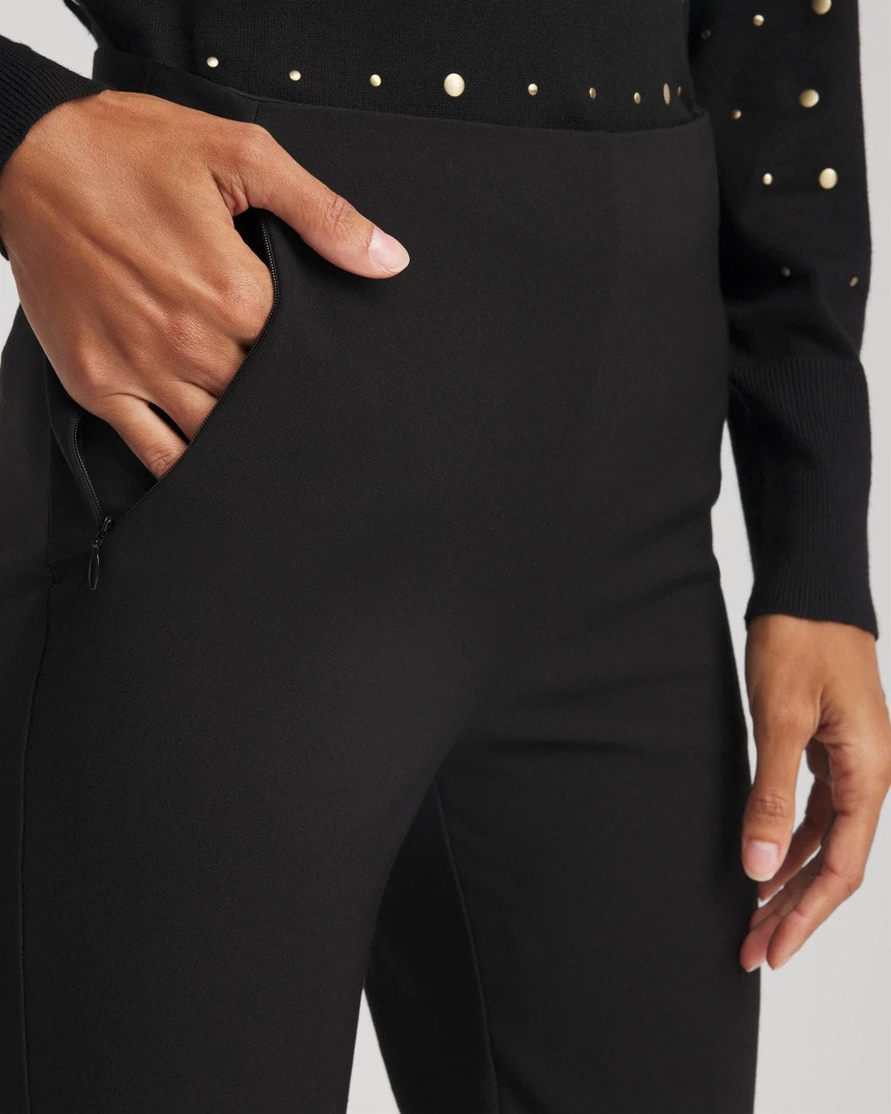 Chico's Women | Lightweight Juliet Straight Ankle Pants BLACK