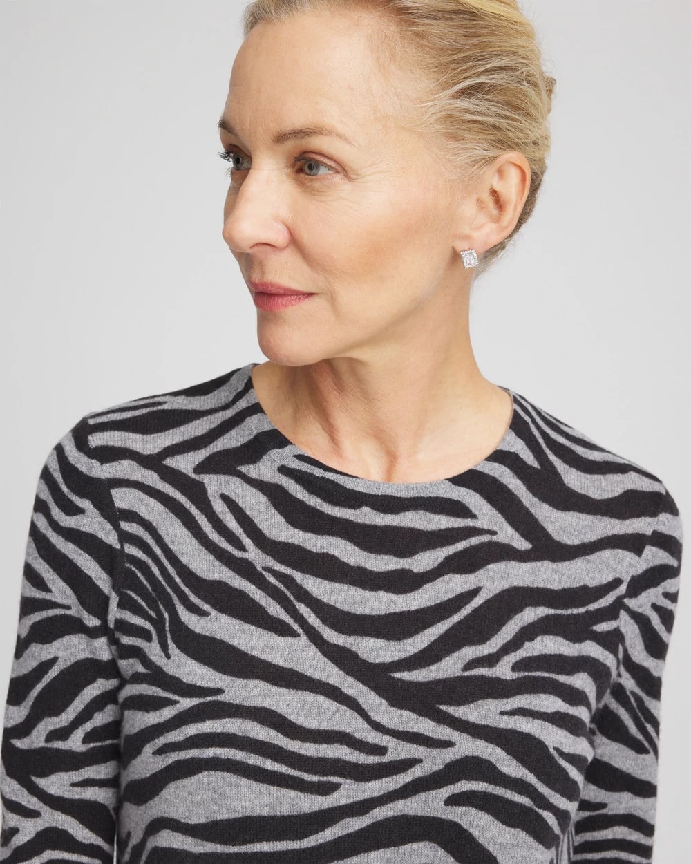Chico's Women | Cashmere Zebra Long-Sleeve Pullover Sweater BLACK