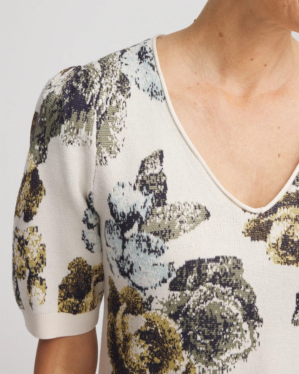 Chico's Women | Floral V-Neck Sweater Tee ENGLISH CREAM