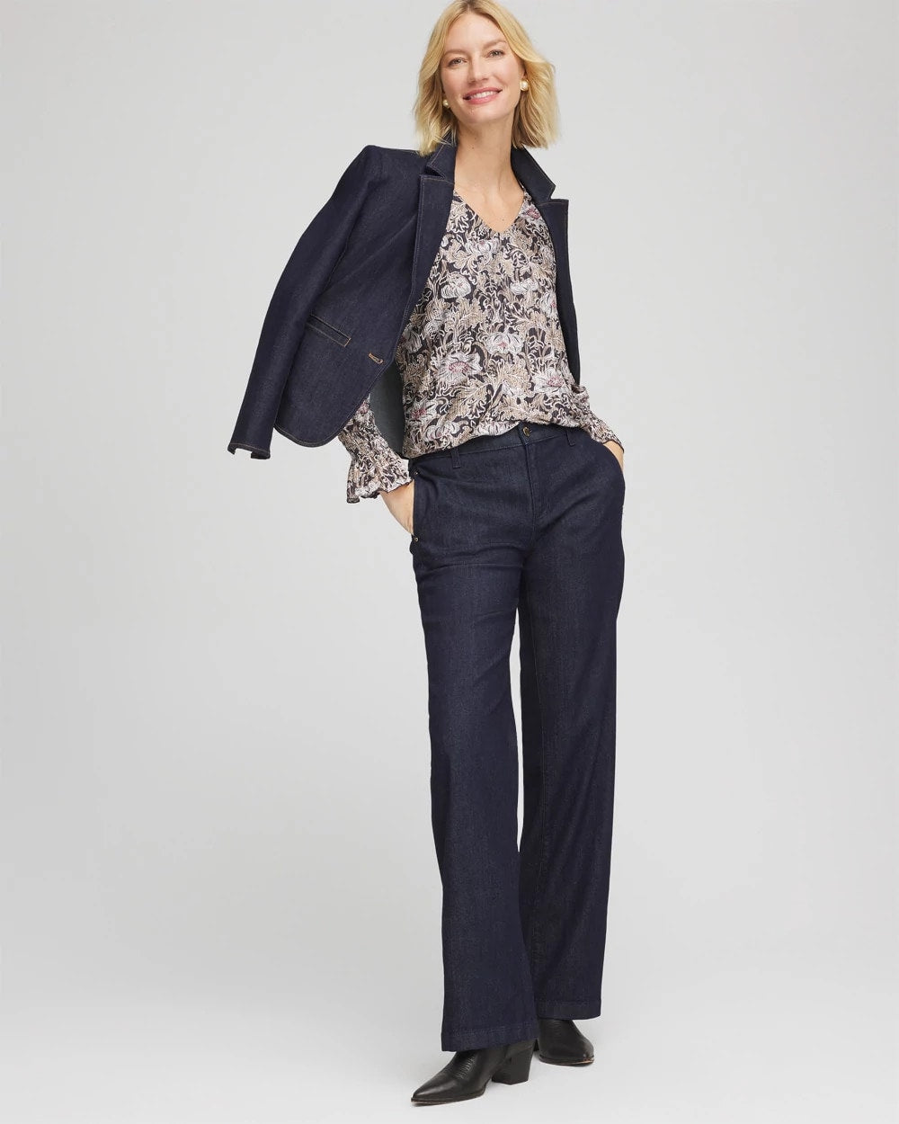 Chico's Women | Bloom Crinkle Bodre Top GRAPHITE GRAY