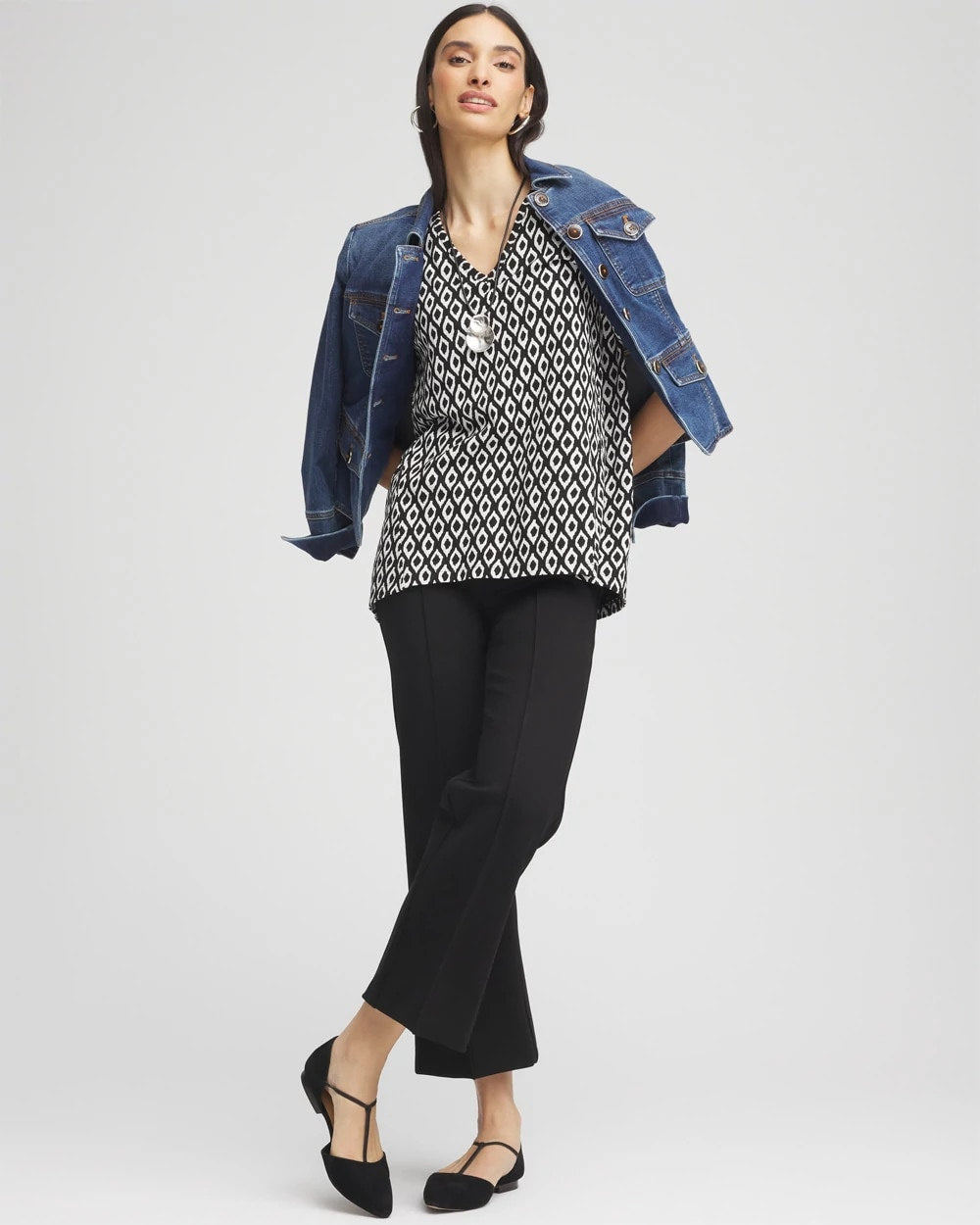 Chico's Women | Graphic Slub V-Neck Tee BLACK