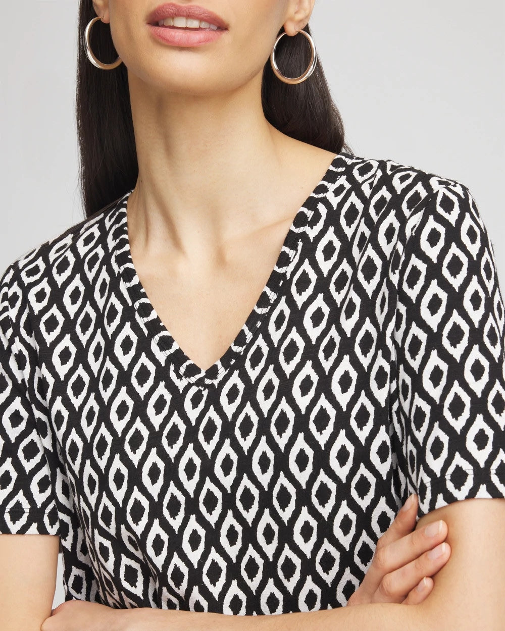 Chico's Women | Graphic Slub V-Neck Tee BLACK