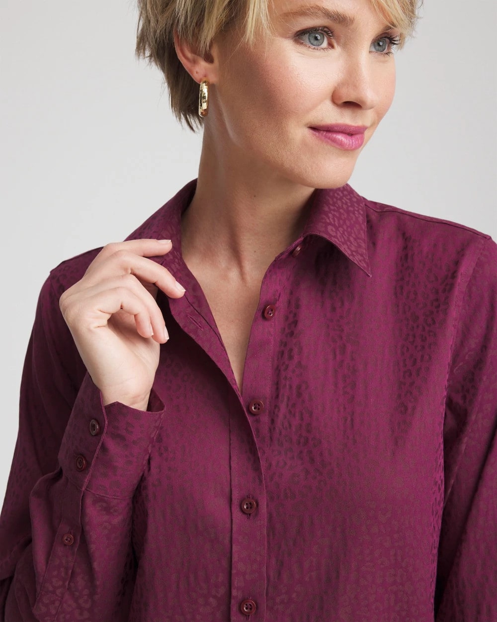 Chico's Women | No Iron™ Jacquard Chianti Animal-Motif Shirt DEEP CHIANTI