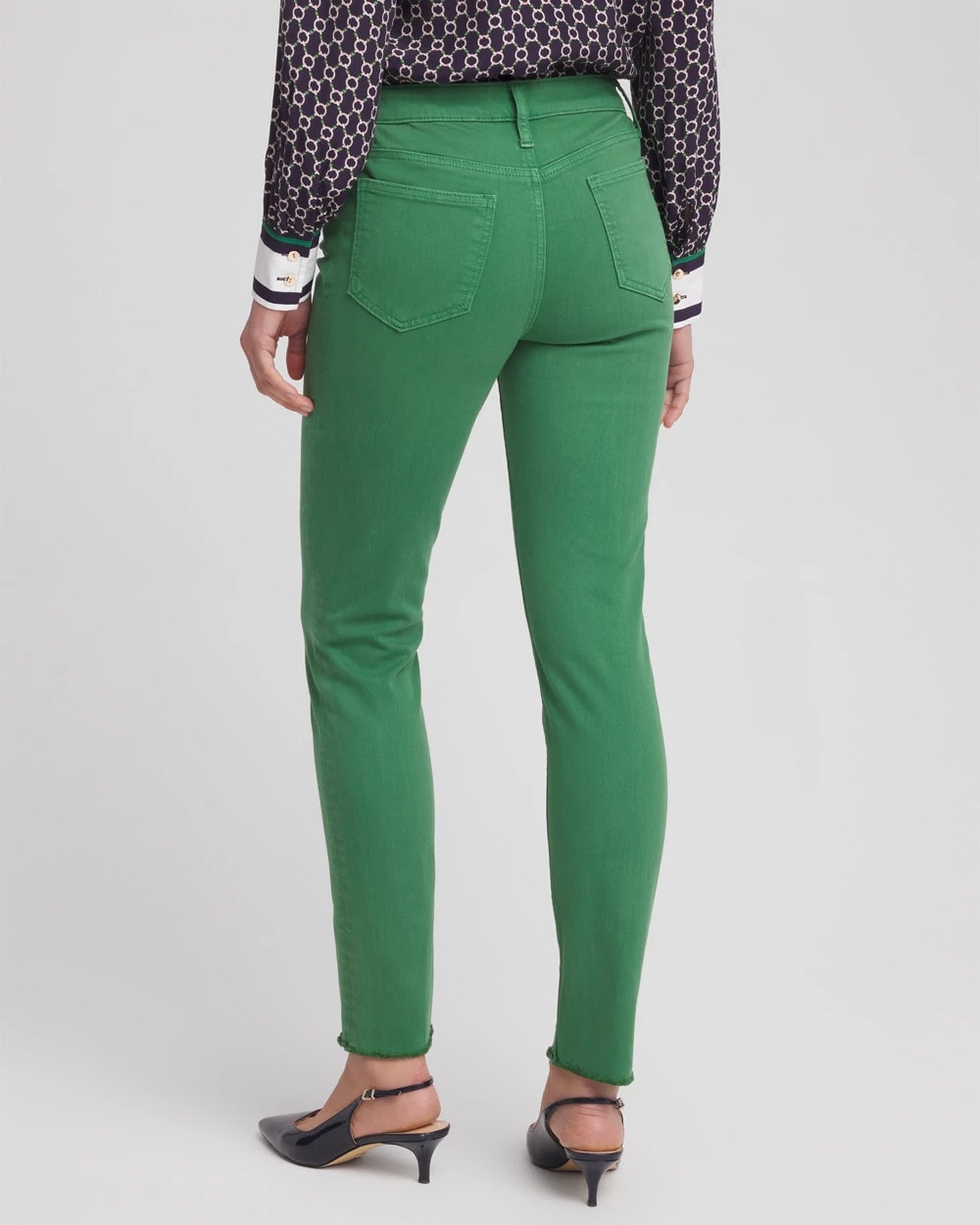 Chico's Women | Girlfriend Fray Hem Ankle Jeans JARDIN GREEN