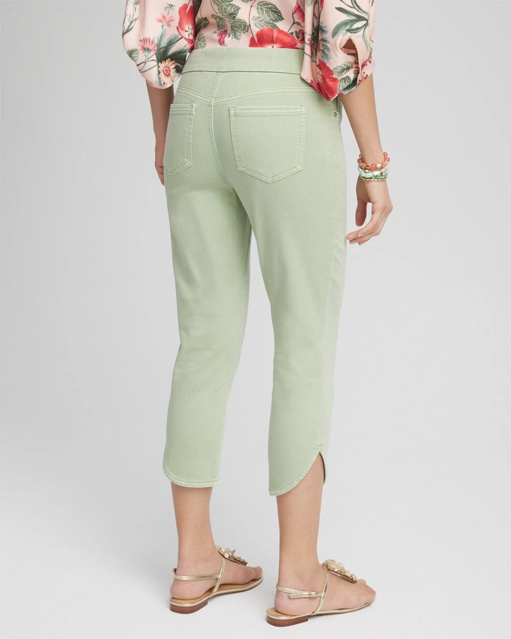 Chico's Women | Pull-On Dolphin-Hemmed Capri Jeans MOROCCAN MINT