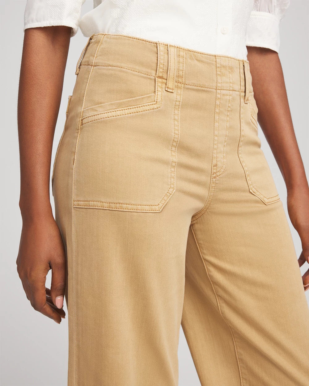 Chico's Women | Neutral Pull-On Cropped Wide-Leg Frayed Jeans CAFE AROMA