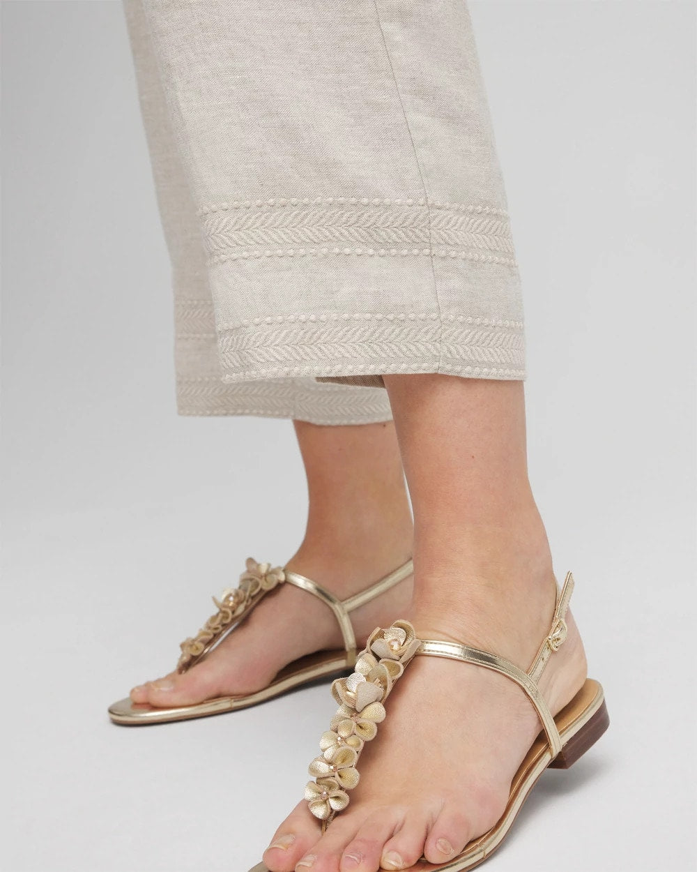 Chico's Women | Linen Pull On Waist Cropped Pants OATMEAL