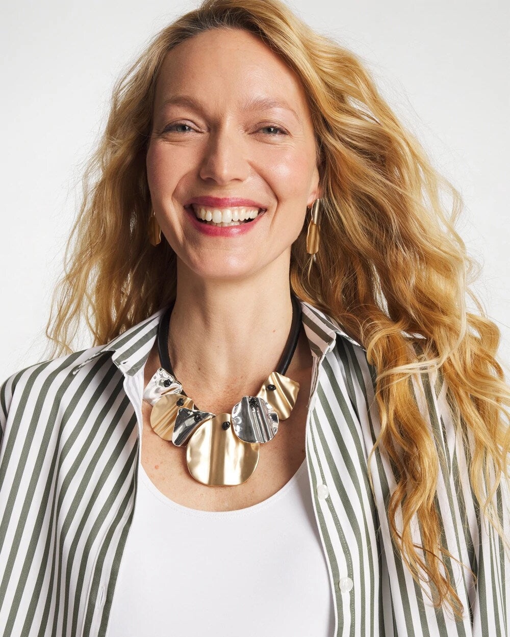Chico's Women | Crinkle Mixed Metal Bib Necklace MIXED METALS