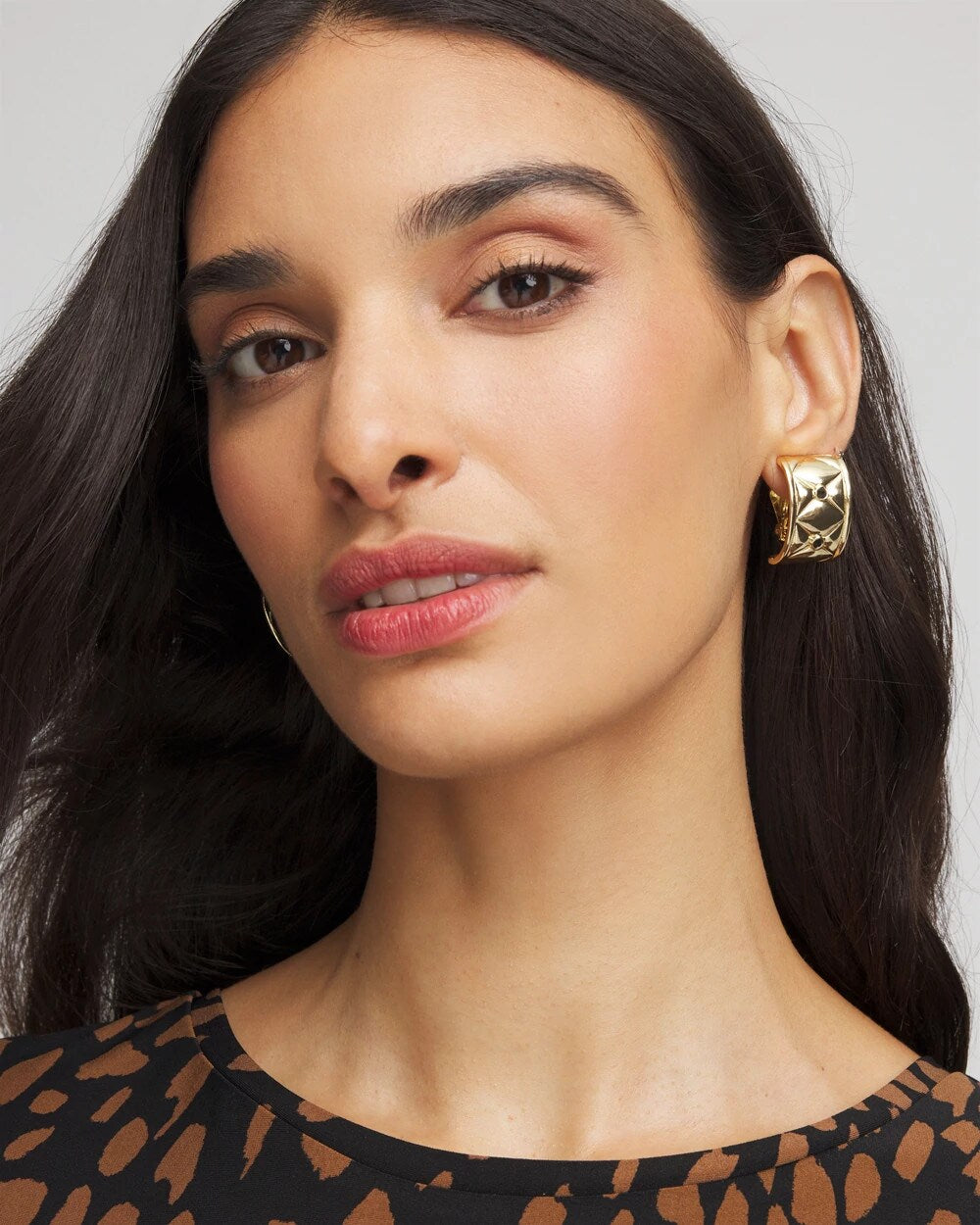 Chico's Women | Black & Gold Quilted  Clip on Earrings GOLD