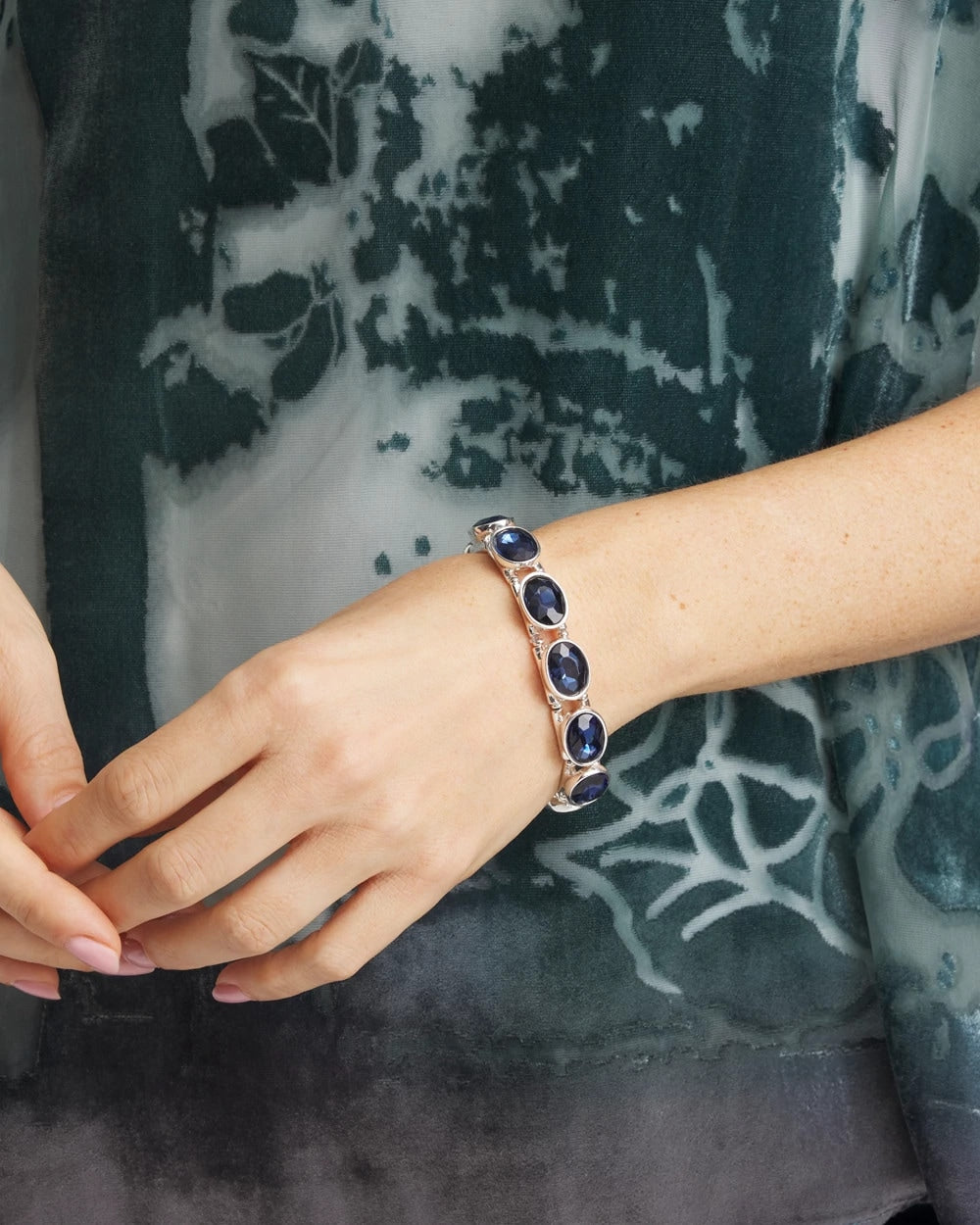 Chico's Women | Large Faceted Gem Stretch Bracelet BLUE
