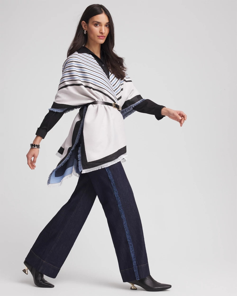 Chico's Women | Woven Reversible Ruana PASSPORT BLUE