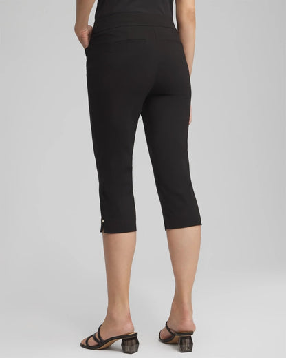 Chico's Women | Brigitte™ Rivet Pull-On Capri Pants BLACK
