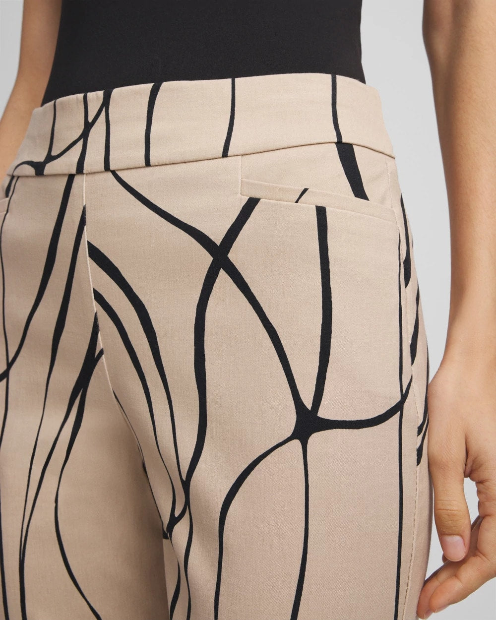 Chico's Women | Brigitte™ Golden Leaf  Slim Ankle Pants CHAMPAGNE FIZZ