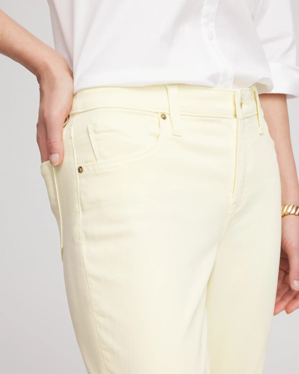 Chico's Women | Girlfriend Cropped Jeans PANNA COTTA