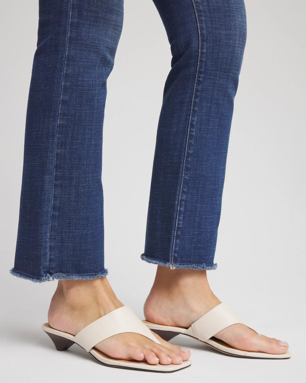 Chico's Women | Girlfriend Fray Hem Kick Flare Jeans CARINA INDIGO
