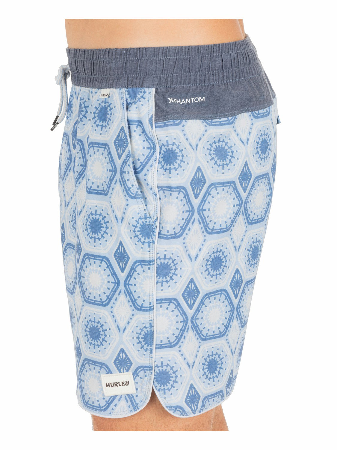 Phantom Naturals Scallop Volley 17"